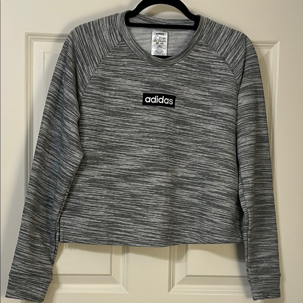 Adidas Women’s Gray Crop Crew Neck Sweatshirt Relaxed Fit